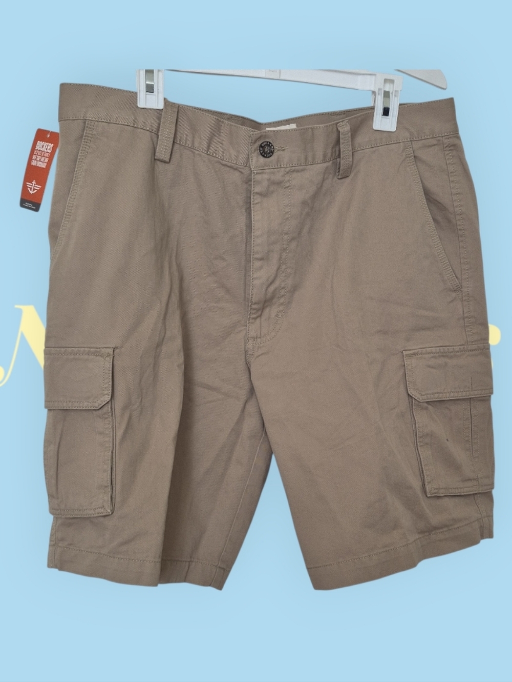 Dockers Tan Cargo Shorts with Pockets